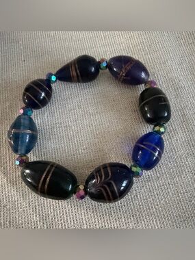 Multi-Blue Glass Bead Stretch Bracelet